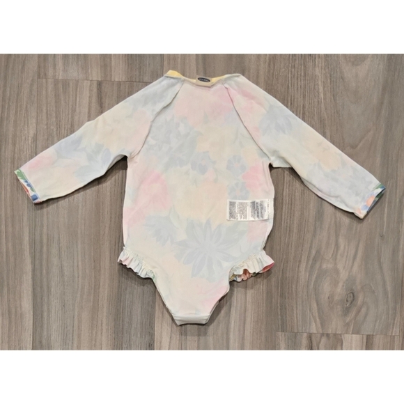 Old Navy Printed Ruffle-Trim Rashguard One-Piece Swimsuit Size 6-12 Months - Picture 5 of 5